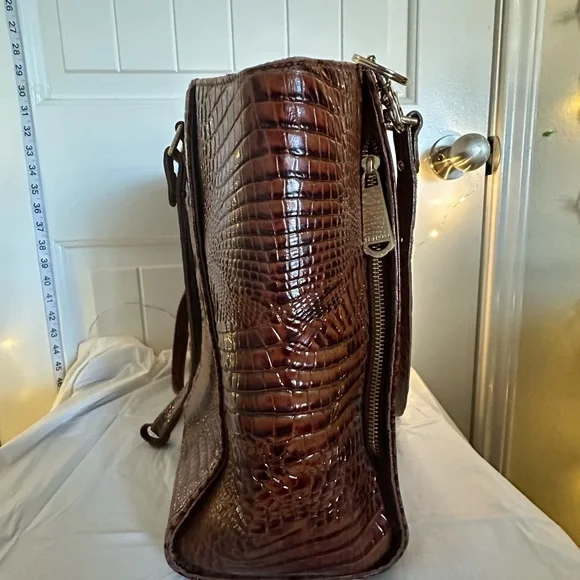 Elegant Brahmin Crocodile-Embossed Tote Bag - Picture 6 of 12